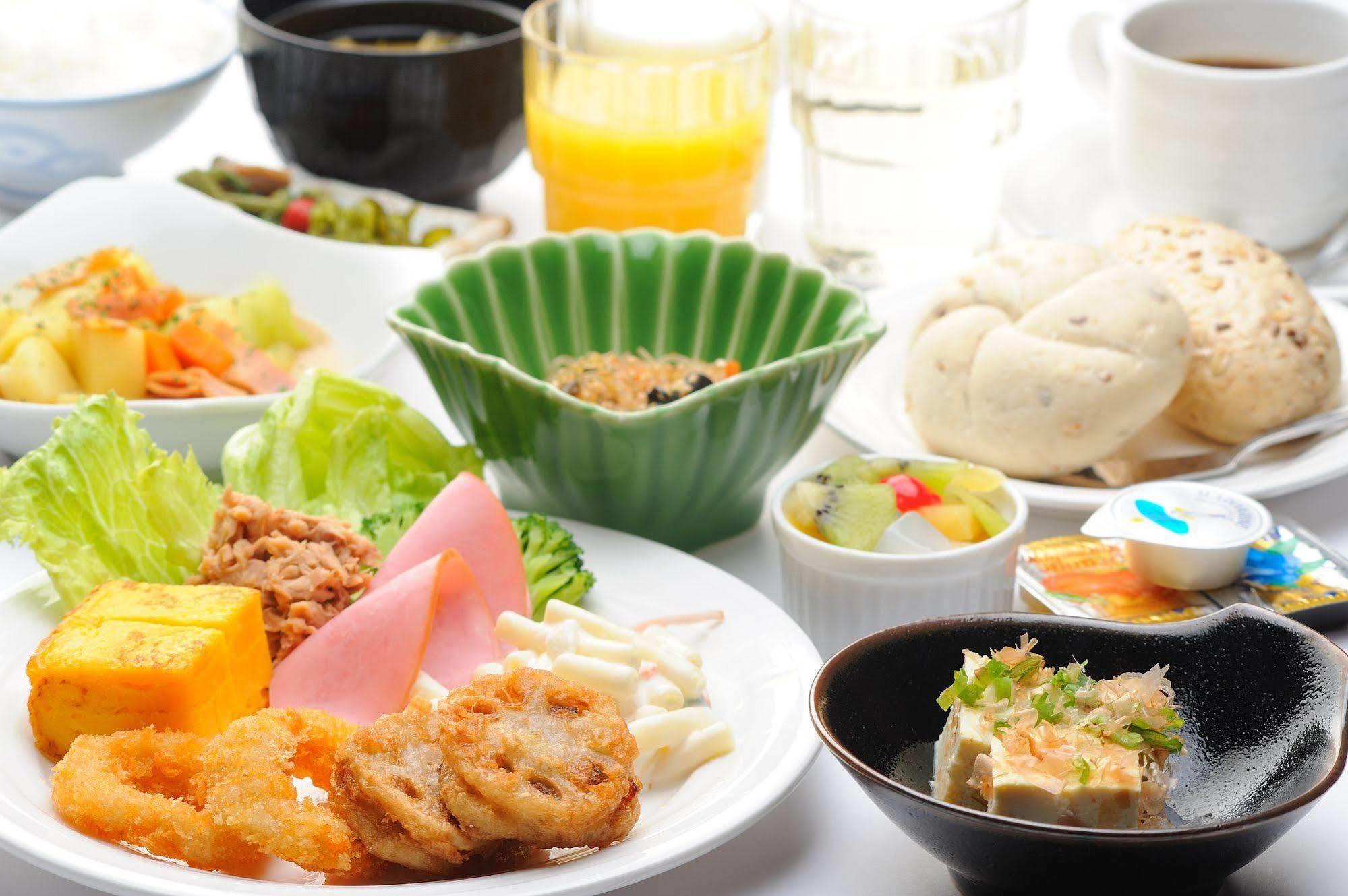 Hotel Route-Inn Mikawa Inter Hakusan Dış mekan fotoğraf
